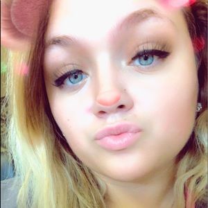 Meet your Posher, Erica